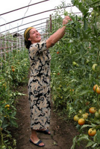 Zura has been selected as a trainer for the income generating programme thanks to her lifelong experience. Photo : EC/ECHO/Daniela Cavini