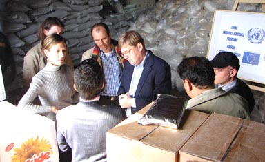 Steffen Stenberg visiting the aid distribution centre