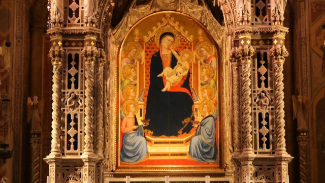 Le Due Chiese Rivali Divise Da Una Madonna Miracolosa Daniela Cavini